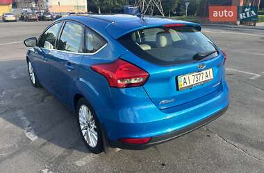 Хэтчбек Ford Focus 2015 в 