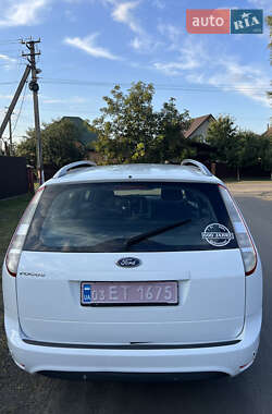 Универсал Ford Focus 2010 в 
