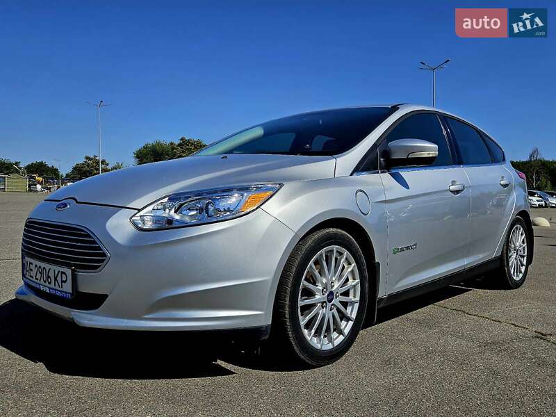 Хэтчбек Ford Focus 2012 в Днепре фото 2 Хэтчбек Ford Focus 2012 в Днепре