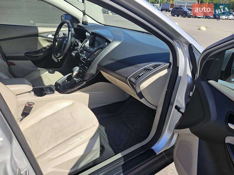 Хэтчбек Ford Focus 2012 в Днепре фото 23 Хэтчбек Ford Focus 2012 в Днепре