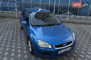 Хэтчбек Ford Focus 2007 в 