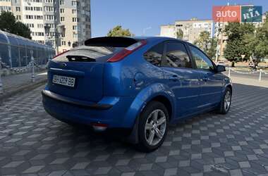 Хэтчбек Ford Focus 2007 в 