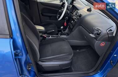 Хэтчбек Ford Focus 2007 в 