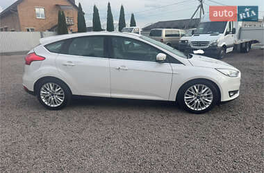 Хэтчбек Ford Focus 2017 в 