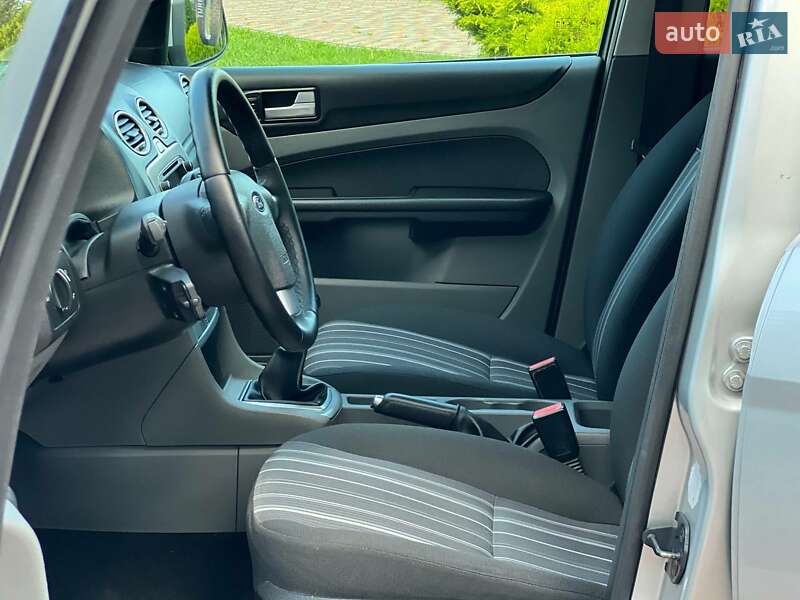 Універсал Ford Focus 2009 в Миргороді