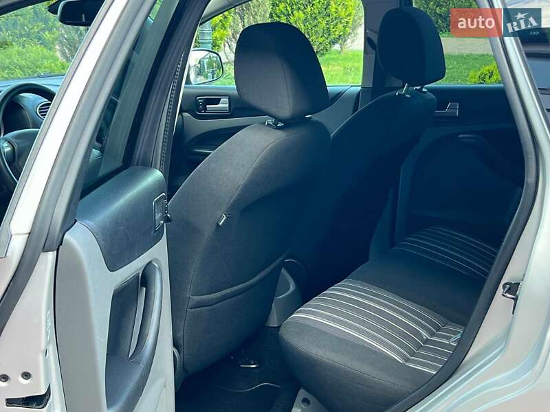 Універсал Ford Focus 2009 в Миргороді