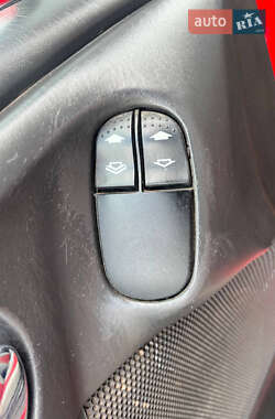 Хэтчбек Ford Focus 2000 в 