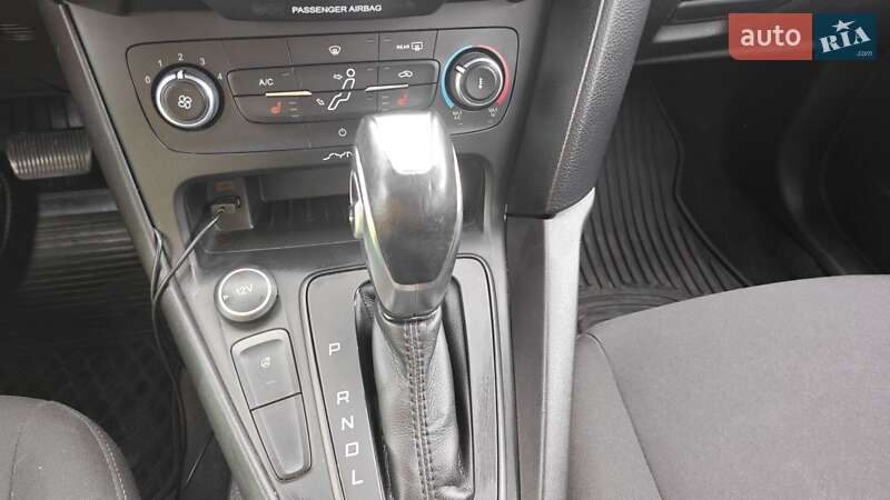 Хэтчбек Ford Focus 2015 в Ровно фото 25 Хэтчбек Ford Focus 2015 в Ровно