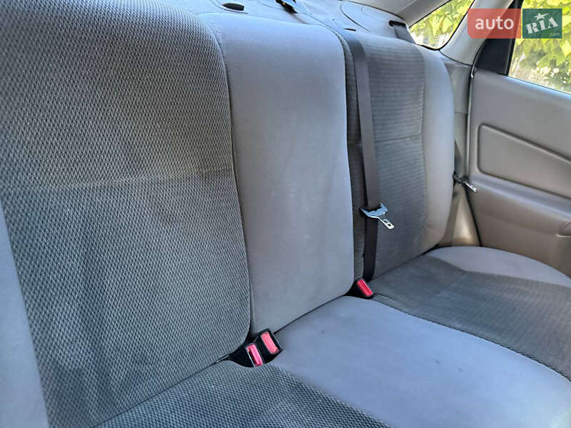 Седан Ford Focus 2003 в Днепре