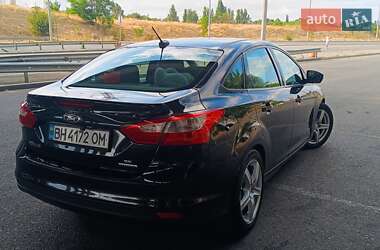 Седан Ford Focus 2014 в 