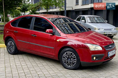 Хэтчбек Ford Focus 2006 в 