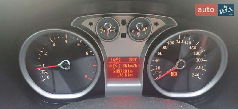 Универсал Ford Focus 2008 в Глухове