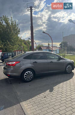 Седан Ford Focus 2013 в 
