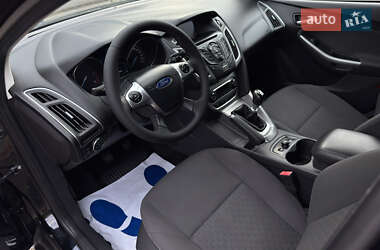 Хэтчбек Ford Focus 2014 в 