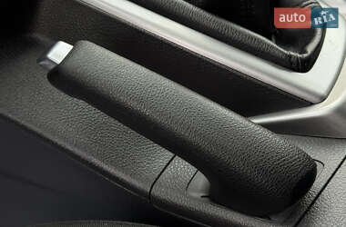 Хэтчбек Ford Focus 2014 в 