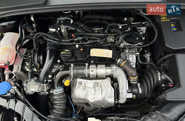 Хэтчбек Ford Focus 2014 в 
