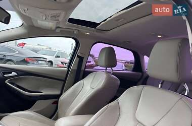 Седан Ford Focus 2011 в 