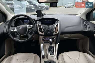 Седан Ford Focus 2011 в 