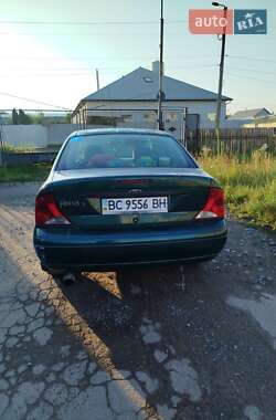 Седан Ford Focus 2000 в 