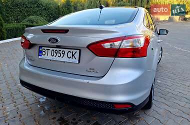 Седан Ford Focus 2013 в 