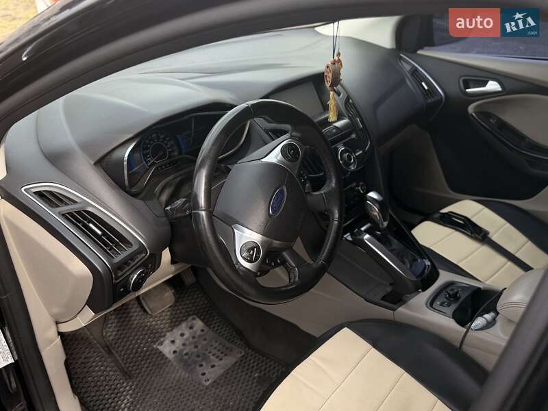 Хэтчбек Ford Focus 2013 в Киеве