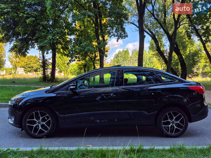 Седан Ford Focus 2017 в Чернигове