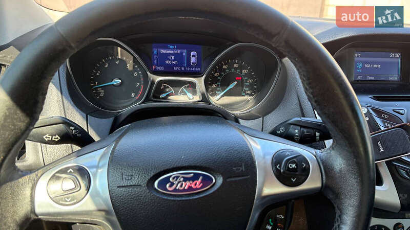Седан Ford Focus 2012 в Николаеве фото 10 Седан Ford Focus 2012 в Николаеве
