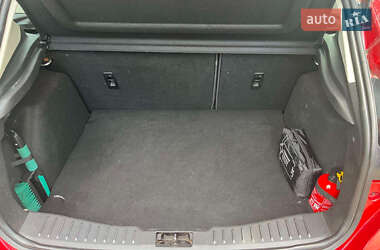 Хэтчбек Ford Focus 2015 в 