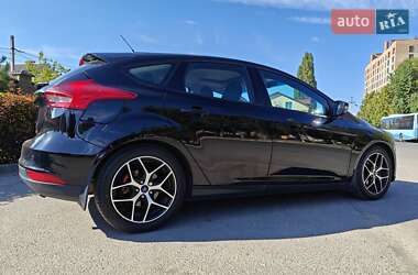 Хэтчбек Ford Focus 2017 в 