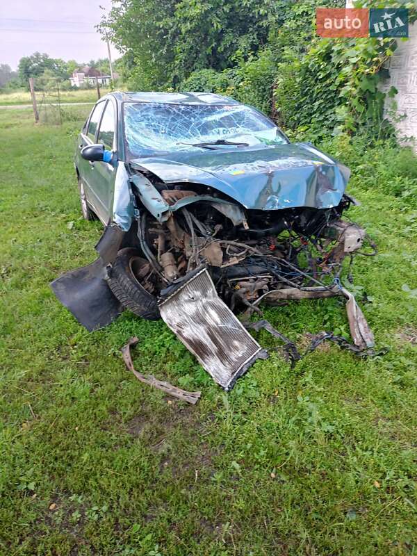 Седан Ford Focus 2000 в Драбове фото 5 Седан Ford Focus 2000 в Драбове