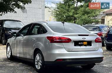 Седан Ford Focus 2016 в 