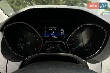 Седан Ford Focus 2016 в 