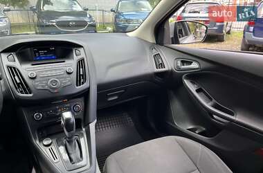 Седан Ford Focus 2016 в 