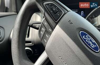 Седан Ford Focus 2016 в 