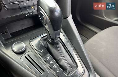 Седан Ford Focus 2016 в 