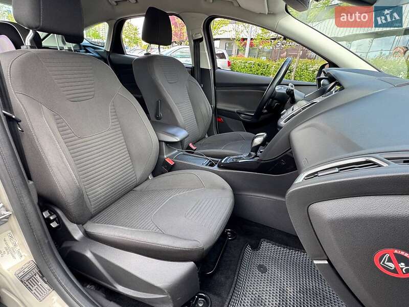 Хэтчбек Ford Focus 2017 в Киеве