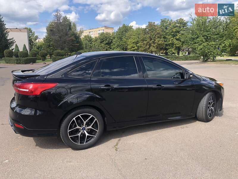 Седан Ford Focus 2015 в Киеве