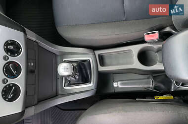 Хэтчбек Ford Focus 2007 в 