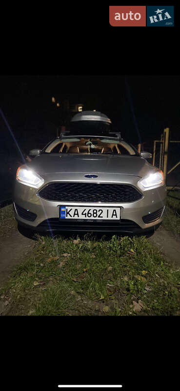 Хэтчбек Ford Focus 2016 в Киеве фото 3 Хэтчбек Ford Focus 2016 в Киеве