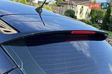Хэтчбек Ford Focus 2012 в 