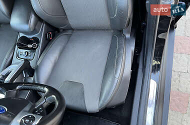 Хэтчбек Ford Focus 2012 в 