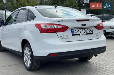 Седан Ford Focus 2012 в 