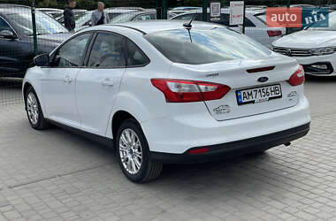 Седан Ford Focus 2012 в 