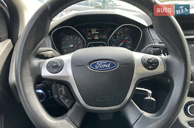 Седан Ford Focus 2012 в 
