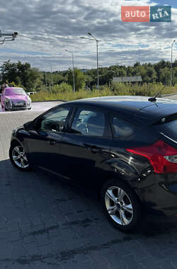 Хэтчбек Ford Focus 2014 в 