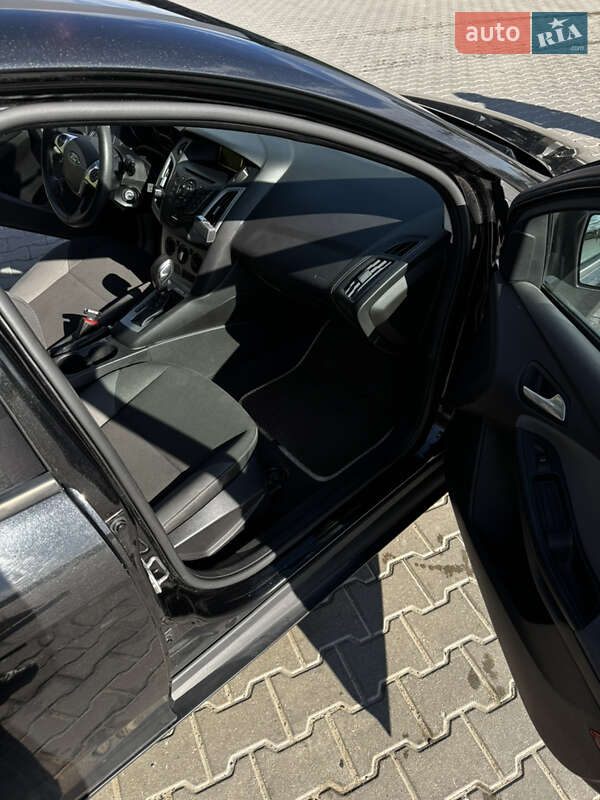 Хэтчбек Ford Focus 2014 в Львове фото 20 Хэтчбек Ford Focus 2014 в Львове