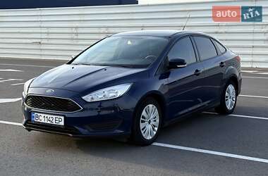 Седан Ford Focus 2016 в 