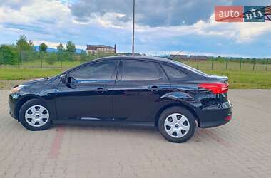 Седан Ford Focus 2015 в 