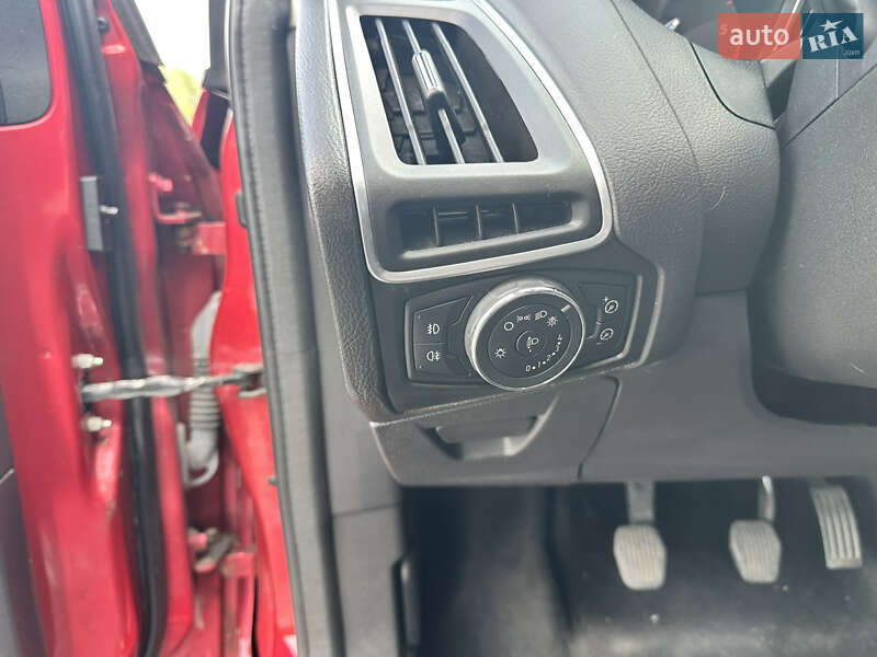 Универсал Ford Focus 2011 в Киеве фото 5 Универсал Ford Focus 2011 в Киеве