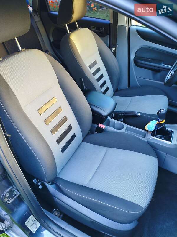 Универсал Ford Focus 2010 в Львове